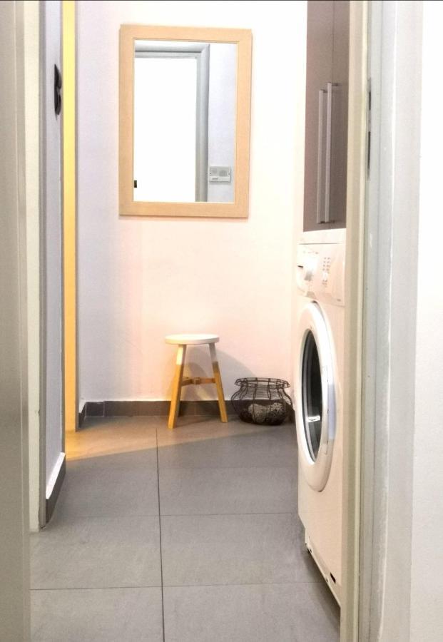 Apartment Square