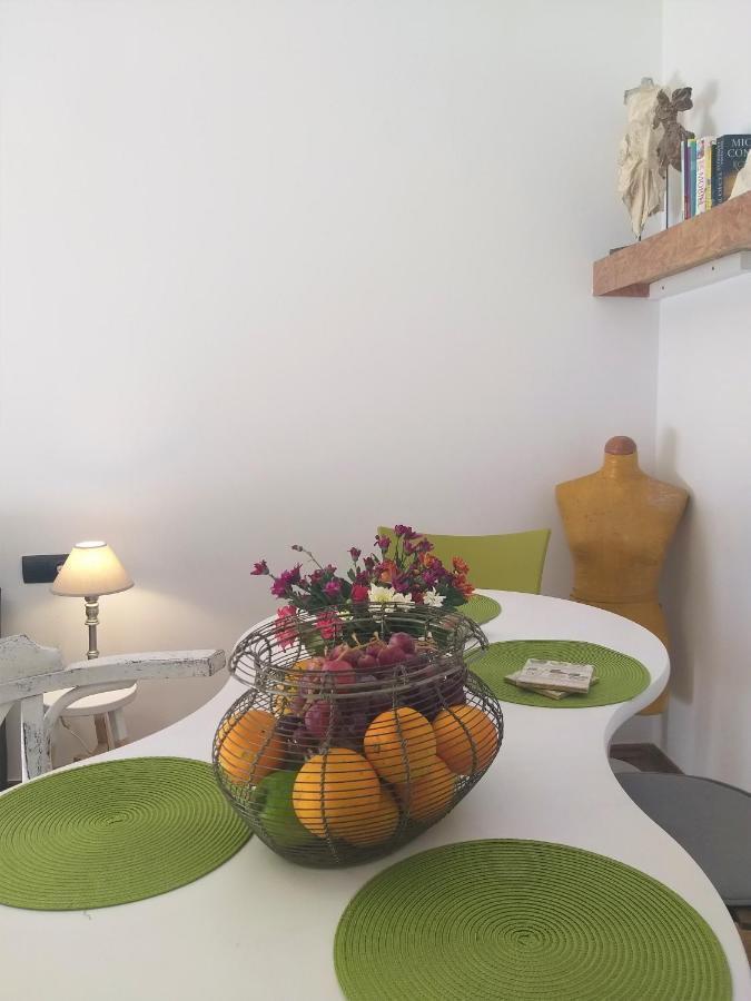 Apartment Square *